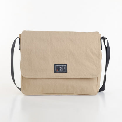 コンブ　A4かぶせショルダーバッグ