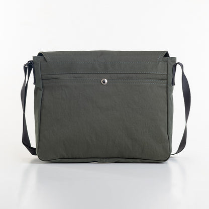 コンブ　A4かぶせショルダーバッグ