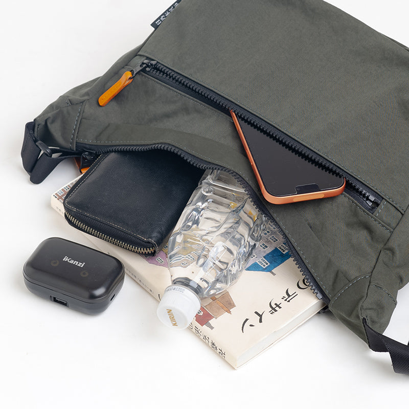 コンブ　半月ショルダー