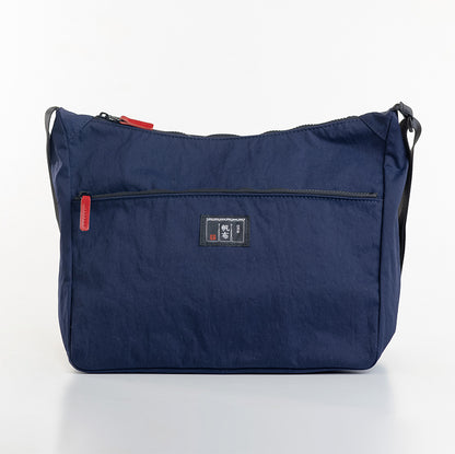 コンブ　メッセンジャーバッグ