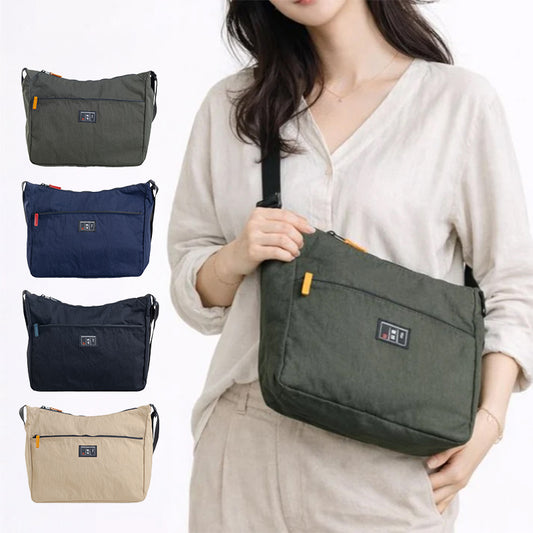 コンブ　メッセンジャーバッグ