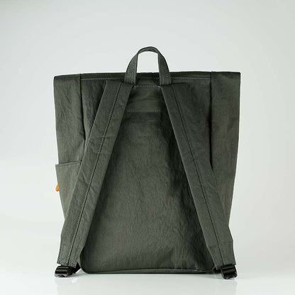 コンブ　フラップ型リュック