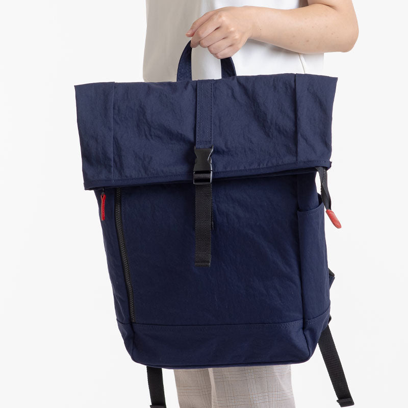 コンブ　フラップ型リュック